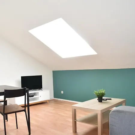 Chic And Spacious Apart With Parking In Paris بيارفيت-سور-سين